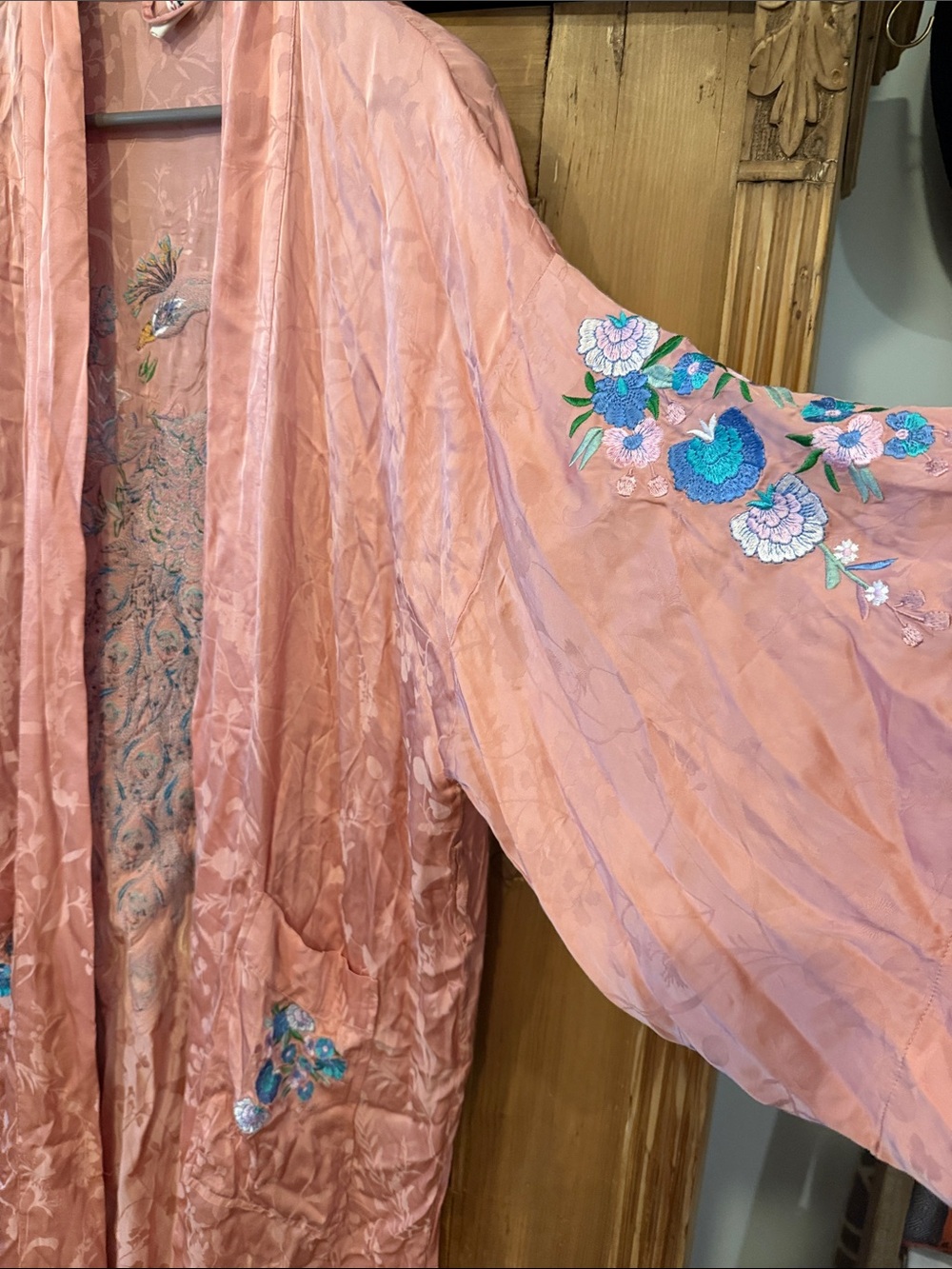 Spell Peacock Embroidered Robe - Picture 5 of 9